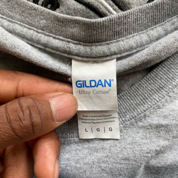 Graphic tee - Picture 3 of 3